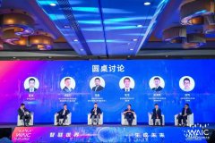 脚于这个小小的对话窗口